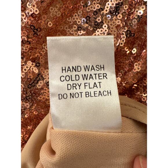 Rehab Rose Gold Sequin Long Sleeve Deep V-Neck Body Suit Size Small - Picture 8 of 9